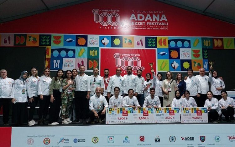 KAYÜ’lü aşçılardan ödüllere ambargo