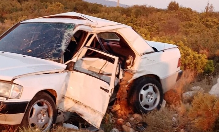 Didim’de otomobiller çarpıştı Didim’de otomobiller çarpıştı