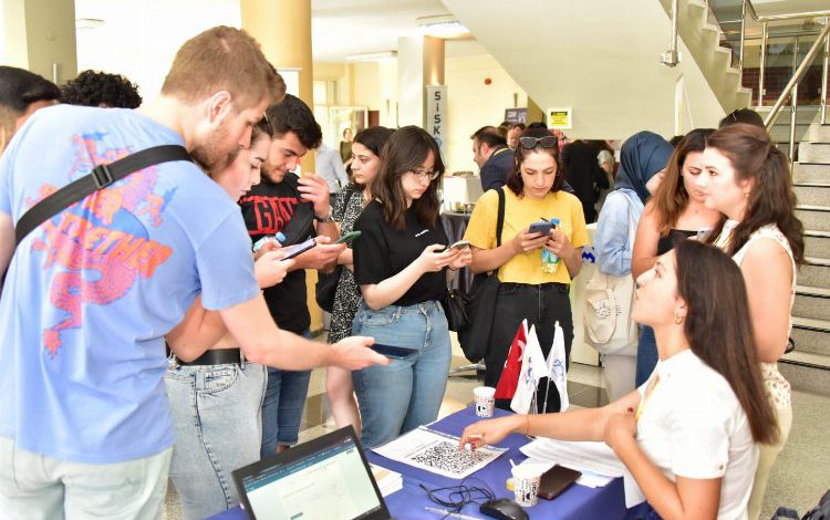 Dokuz Eylül ‘Kariyer’e yön verdi Dokuz Eylül ‘Kariyer’e yön verdi