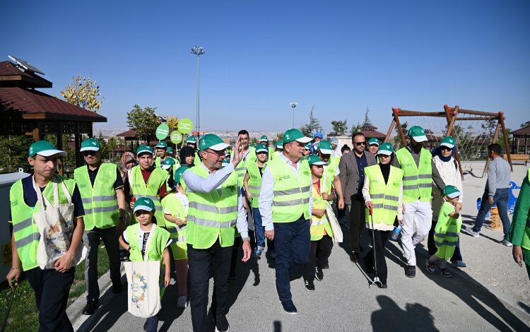 Selçuklu Seyir Tepesi’nden temizlik farkındalığı