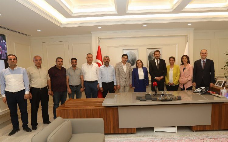 Gaziantep’te brüt 3 bin TL bayram ikramiyesi!