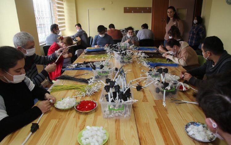 Engelsiz iş atölyesinde gurur veren mesai Engelsiz iş atölyesinde gurur veren mesai