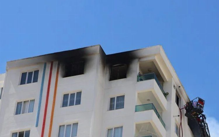 Diyarbakır’da 13 katlı bir binada yangın