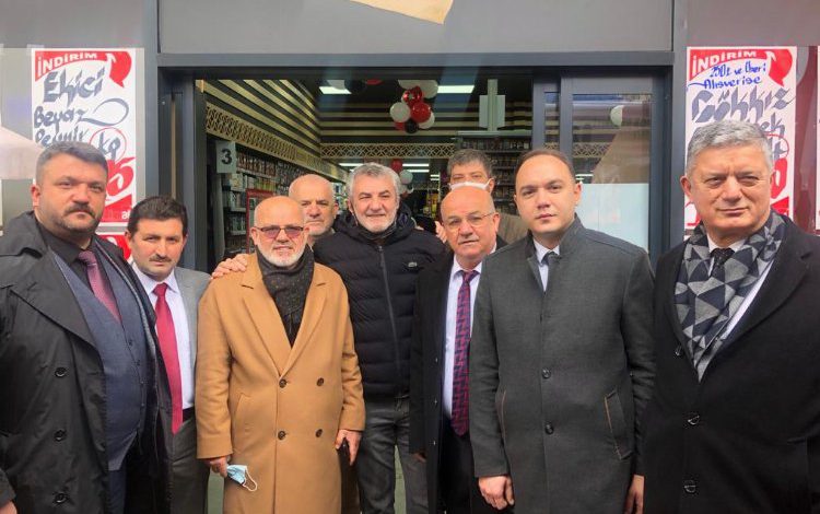 Kocaeli İzmit Belediyesi STK ve Esnaf Masası esnafı yalnız bırakmıyor
