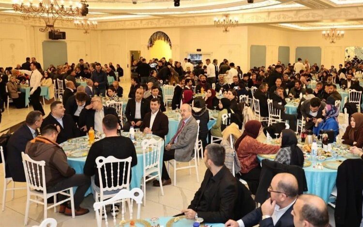 Gebze ailesi iftarda buluştu Gebze ailesi iftarda buluştu