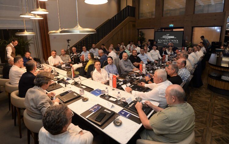 Bursa’da sektörlerin geleceği ortak akılla şekilleniyor