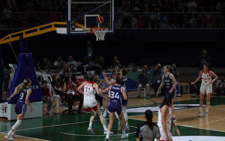 Potanın Perileri farklı kazandı Potanın Perileri farklı kazandı