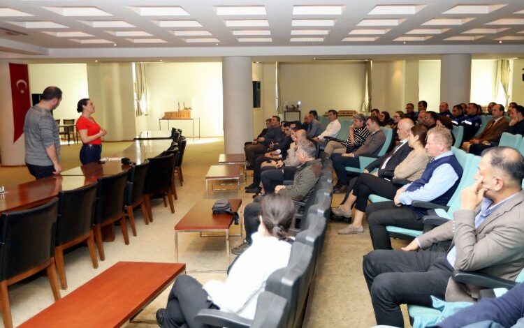 Efes Selçuk’ta memurlarla uzlaşma tamam Efes Selçuk’ta memurlarla uzlaşma tamam