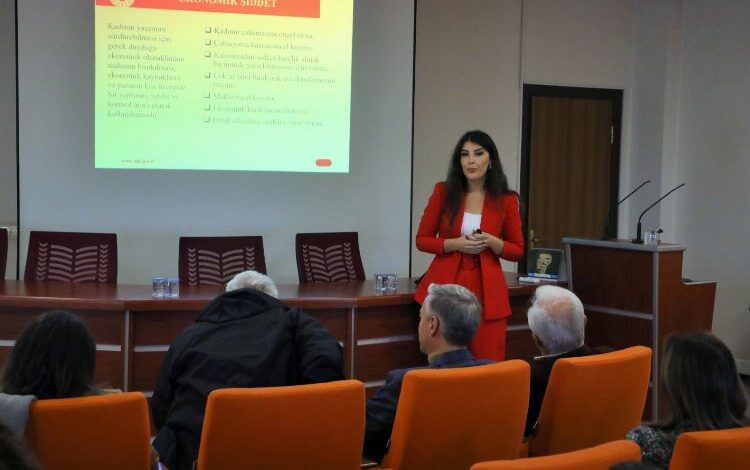 İzmitli yöneticilere ‘Kadına Yönelik Şiddetle Mücadele’ eğitimi İzmitli yöneticilere ‘Kadına Yönelik Şiddetle Mücadele’ eğitimi