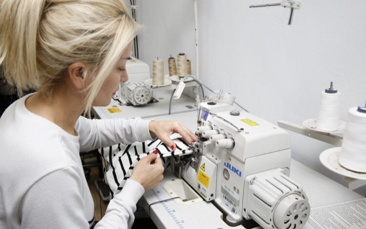 Enstitü İstanbul İSMEK’te eğitim alıyıor