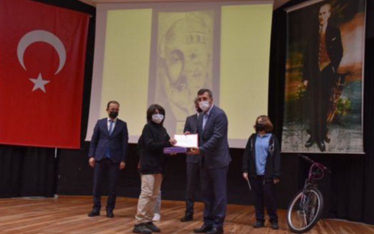 İzmir Buca Kızılay, Mehmet Akif’i unutmadı