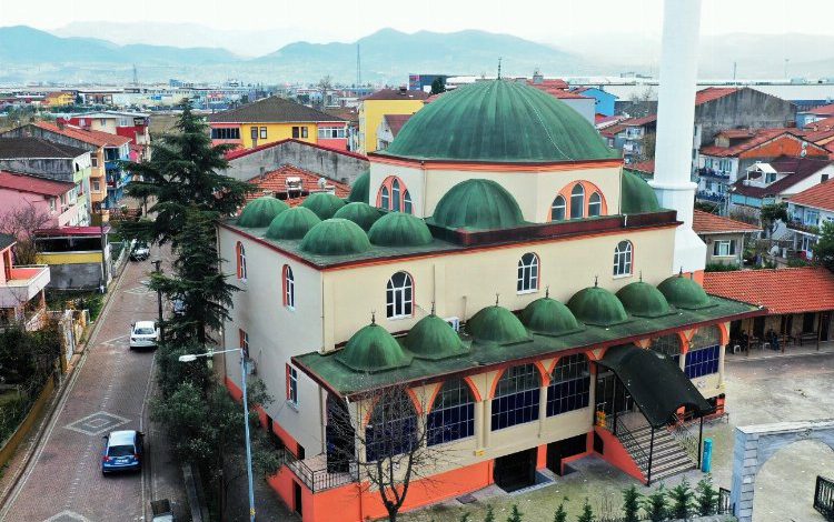 Kocaeli İzmit 42 Evler Camii yenilendi