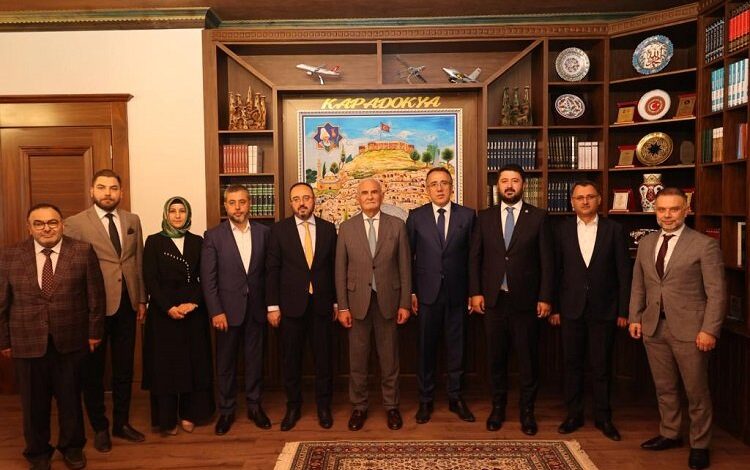 Yusuf Ziya Yılmaz’dan Mehmet Savran’a ziyaret Yusuf Ziya Yılmaz’dan Mehmet Savran’a ziyaret