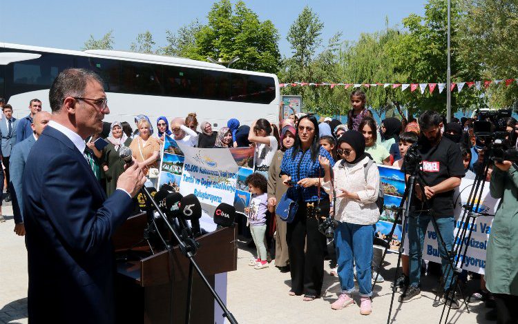 50 bin Vanlı kadın tarih ve doğayla buluşuyor