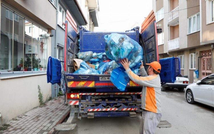 Bursa İnegöl kaynağında ayrıştırıyor Bursa İnegöl kaynağında ayrıştırıyor