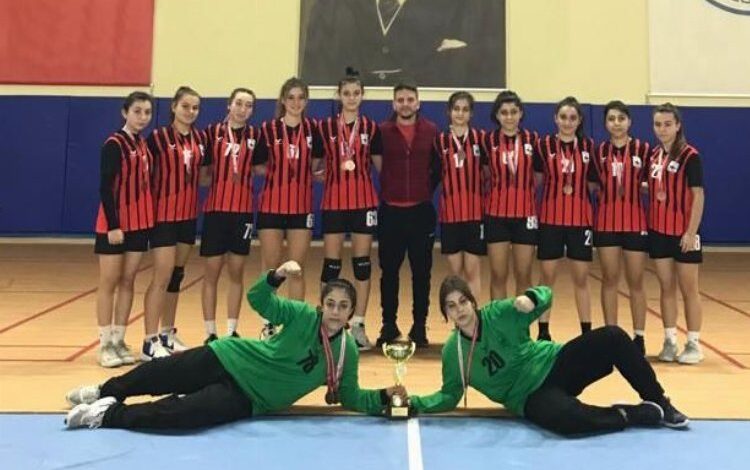 Bursa’da ‘Osmangazili Sultanlar’dan önemli galibiyet