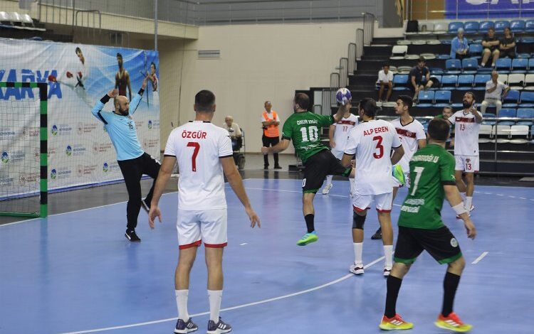 Sakarya Büyükşehir hentbolda dolu dizgin Sakarya Büyükşehir hentbolda dolu dizgin