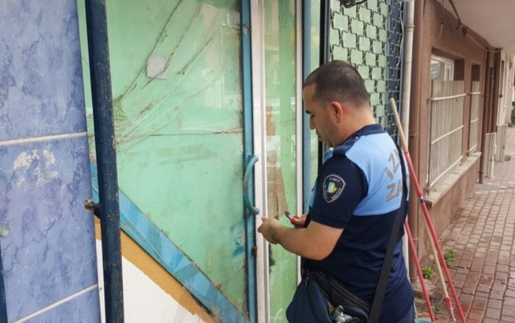 Ruhsatsız işletmeye İzmit Belediyesi’nden mühür