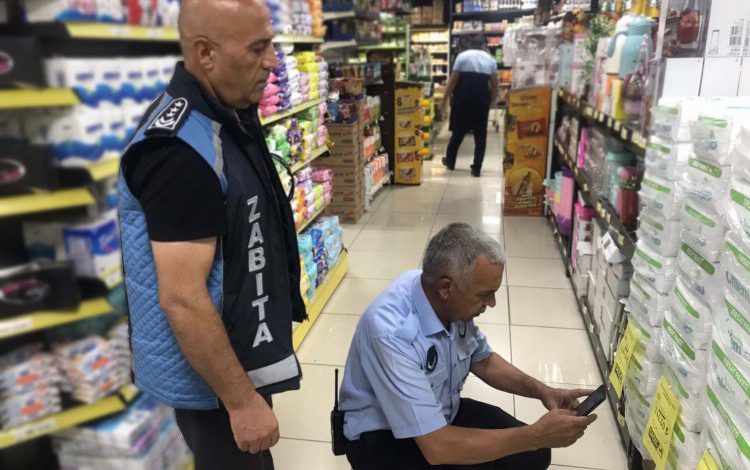 Malatya Zabıtası’ndan market denetimi