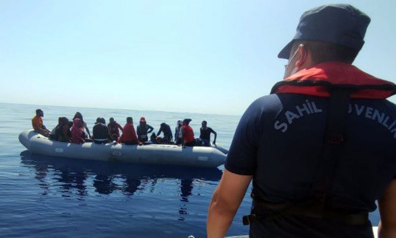 200’den fazla Afgan göçmeni Ege’de yakalandı 200’den fazla Afgan göçmeni Ege’de yakalandı