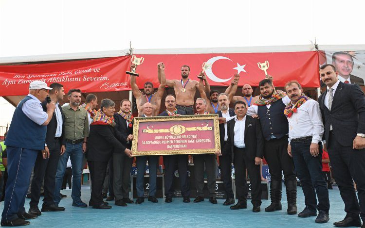 Başpehlivan Hüseyin Gümüşalan oldu Başpehlivan Hüseyin Gümüşalan oldu