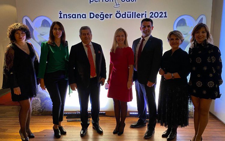 ‘İnsana Değerde Liderlik Büyük Ödülü’ ESBAŞ’ın oldu ‘İnsana Değerde Liderlik Büyük Ödülü’ ESBAŞ’ın oldu