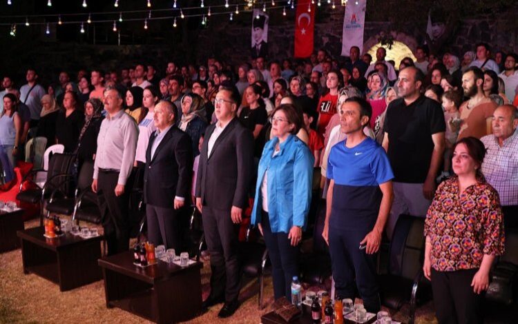 Nevşehir Kalesi’nde muhteşem gece Nevşehir Kalesi’nde muhteşem gece