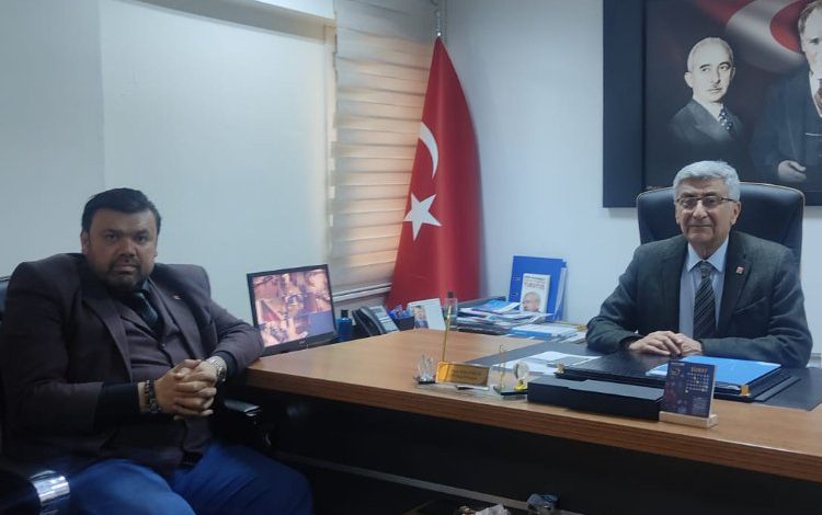 Başkan Parlar, “Cumhuriyet Halk Partisi laik bir partidir ama dinsiz değildir”