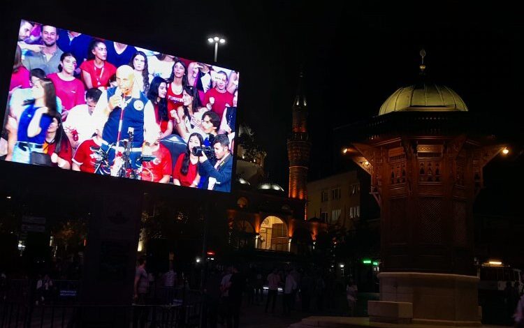 Bursa Osmangazi’de ‘Milli’ coşku Bursa Osmangazi’de ‘Milli’ coşku