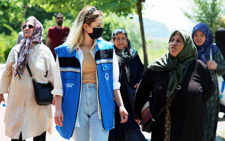 Sakarya’da YADEM yaşlıların yanında