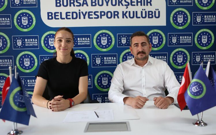 Berna Cindoruk ‘Poyrazın Kızları’nda Berna Cindoruk ‘Poyrazın Kızları’nda