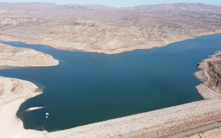 Sivas’ta su seviyesi düşünce zorunlu su kesintileri başladı