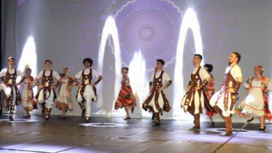 Nikomedia dans gösterisi ile büyüledi!