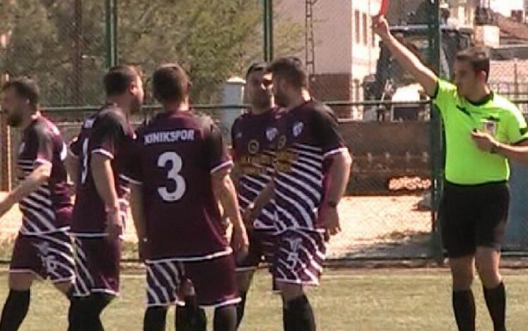Bilecik Amatör Küme’de saha karıştı! Hakem maçı tatil etti
