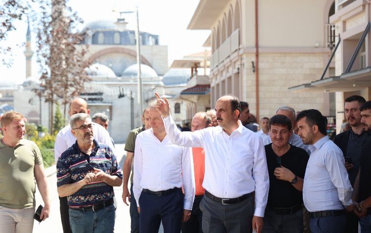 Başkan Altay Türbeönü esnafıyla buluştu Başkan Altay Türbeönü esnafıyla buluştu