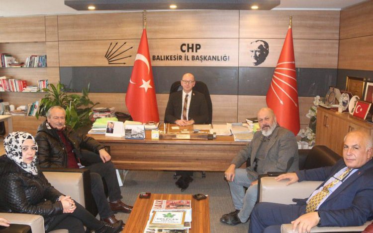 Gelecek Partisi’nden Başkan Sarı’ya ziyaret Gelecek Partisi’nden Başkan Sarı’ya ziyaret