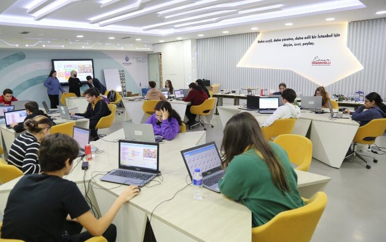 Geleceğin webmasterleri yetişiyor