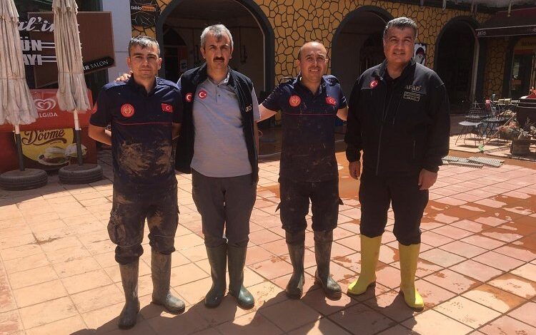 AFAD Başkanı’ndan Kayseri’ye sel yardımı teşekkürü AFAD Başkanı’ndan Kayseri’ye sel yardımı teşekkürü