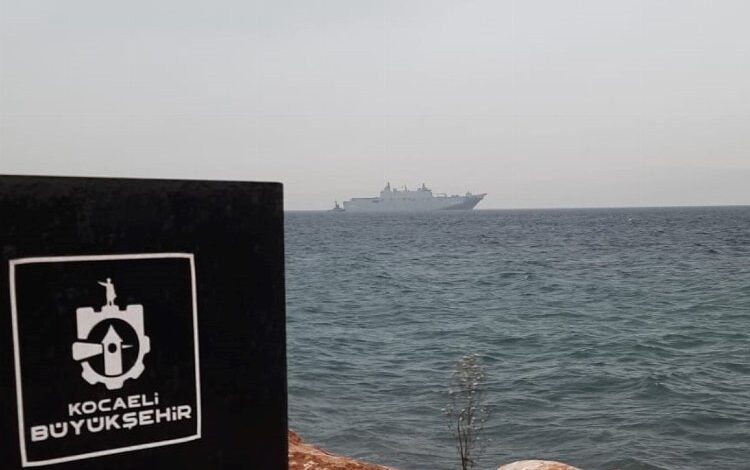 TCG Anadolu Körfez’e demir attı