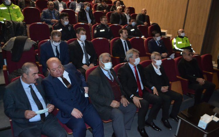 ‘Mahalle muhtarlarına iş düşüyor’