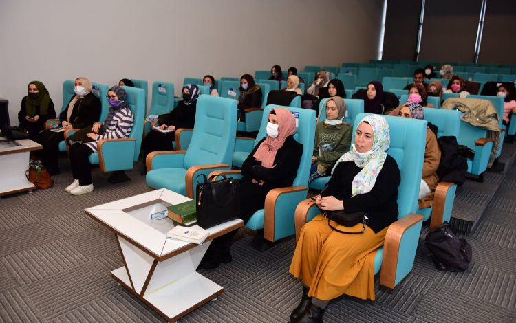 Bursa Yıldırım’da yeni yazarlar yetişiyor Bursa Yıldırım’da yeni yazarlar yetişiyor