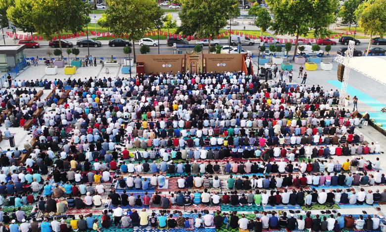 Sakarya meydanda bayramlaşacak