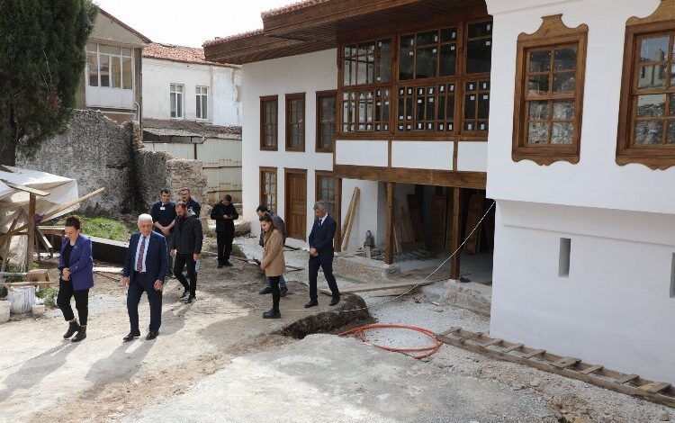 Ağa Bahçesi Konağı gün sayıyor Ağa Bahçesi Konağı gün sayıyor