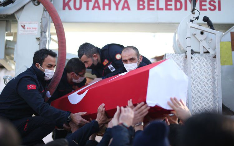 Kütahya’da itfaiye eri son yolculuğuna uğurlandı Kütahya’da itfaiye eri son yolculuğuna uğurlandı