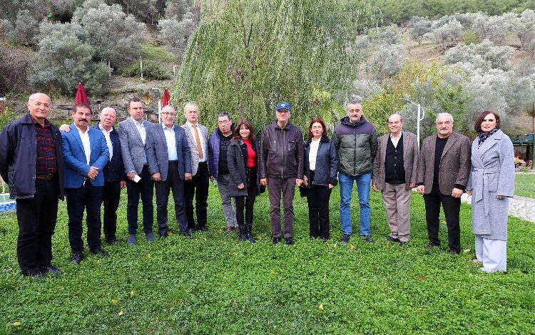 Narlıdere’de muhtarlarla ‘ortak akıl’ buluşması