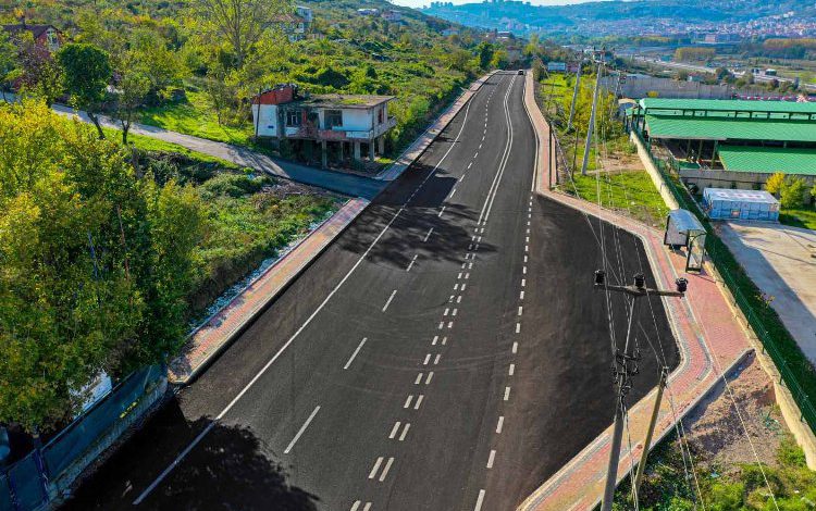 Kocaeli’nde bir yılda 98 km asfaltlama yapıldı Kocaeli’nde bir yılda 98 km asfaltlama yapıldı