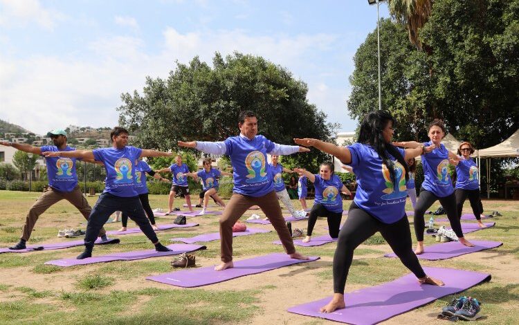 Hindistan Başkonsolosu Bodrum’da yoga yaptı