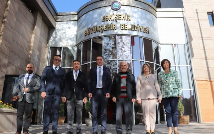 TBB Başkanı Sağkan’dan Büyükerşen’e ziyaret TBB Başkanı Sağkan’dan Büyükerşen’e ziyaret