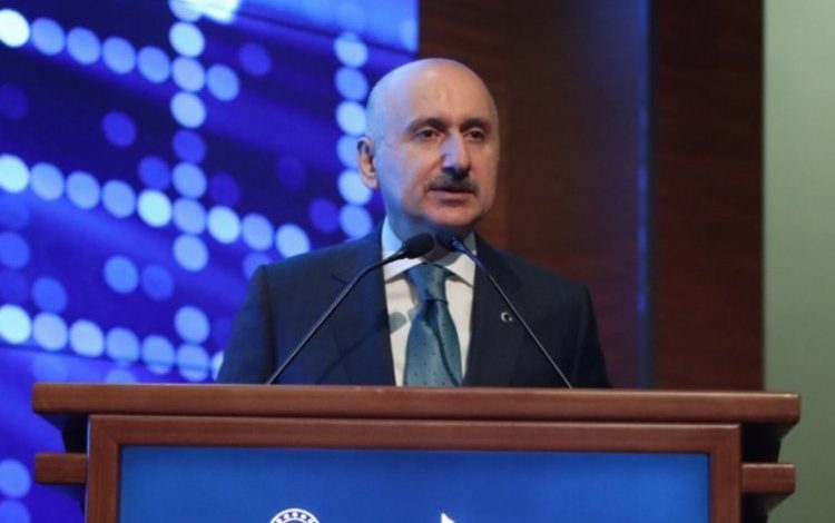 Bakan Karaismailoğlu’ndan ‘dijitalleşme’ vurgusu Bakan Karaismailoğlu’ndan ‘dijitalleşme’ vurgusu