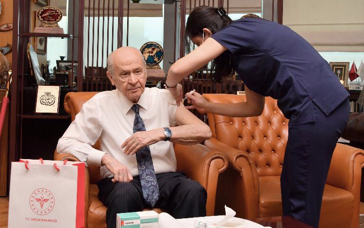 Bahçeli TURKOVAC aşısı oldu